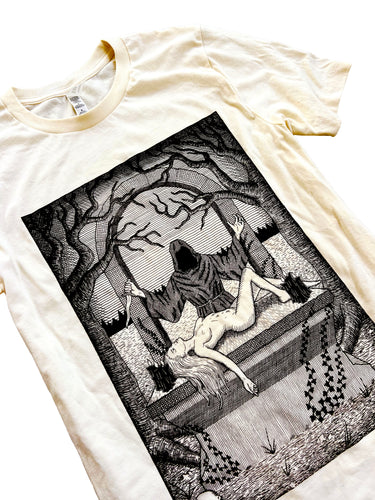 Sacrificium dust tee